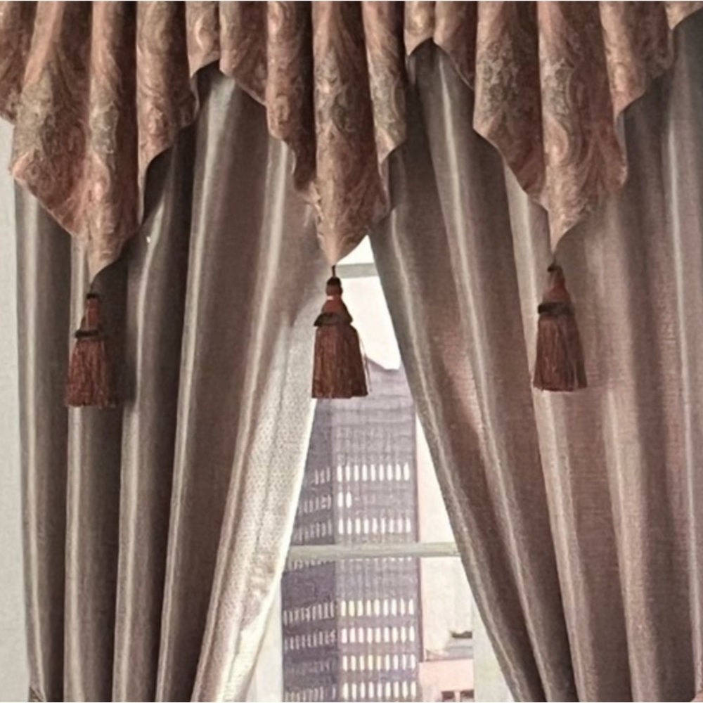 “Waterford” Valance - Brogan Luxury Window Fashions (Valance only)